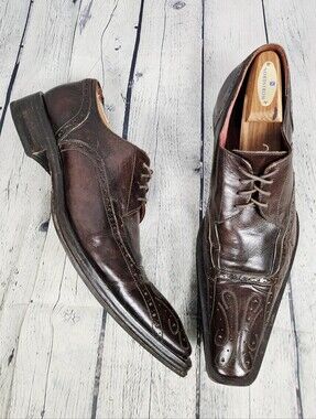 B2 | lace-up snip toe brogue leather derby dress shoes